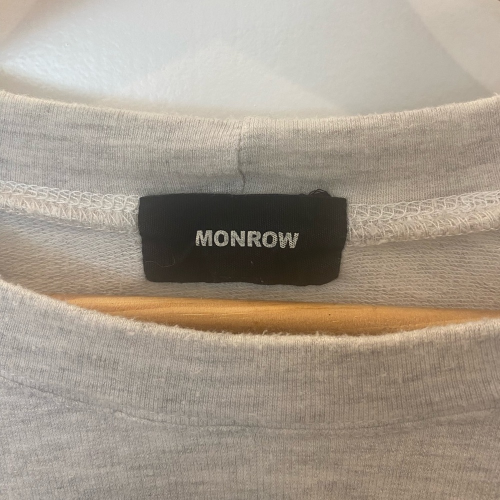 Monrow Raglan Faded Stars Sweatshirt - Picture 7 of 7